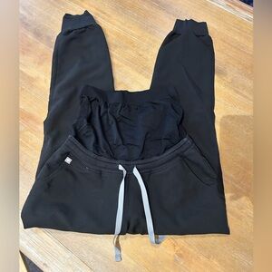 FIGS Maternity Black Joggers SMALL